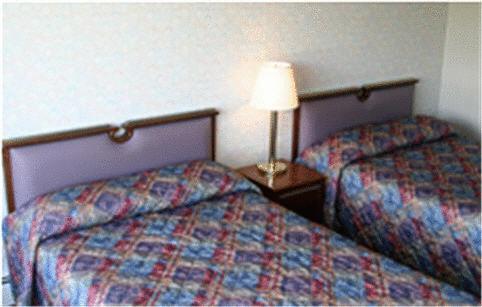 Wayne Inn מראה חיצוני תמונה